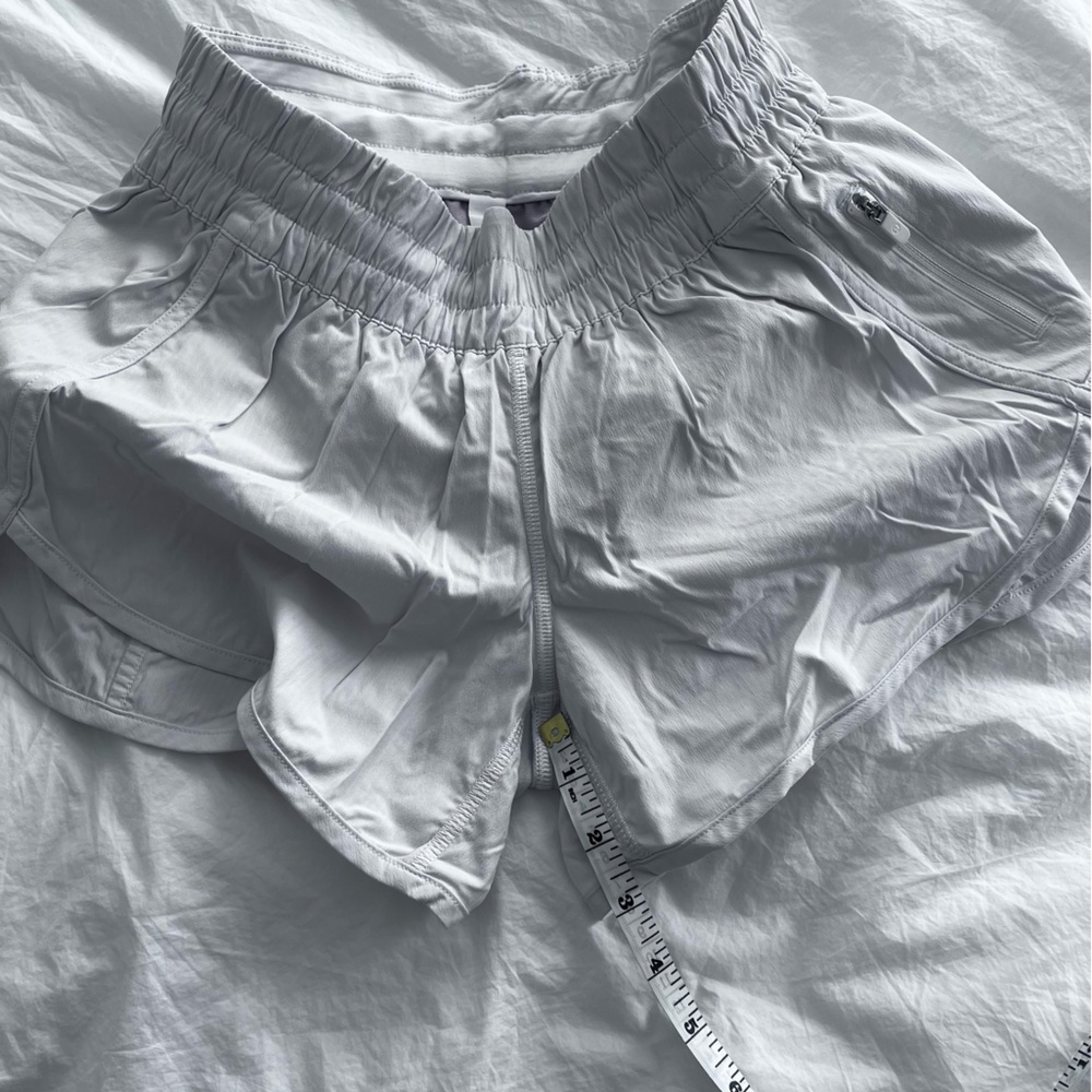 Lululemon Hotty Hot Shorts [Size: 6] - Picture 6 of 7